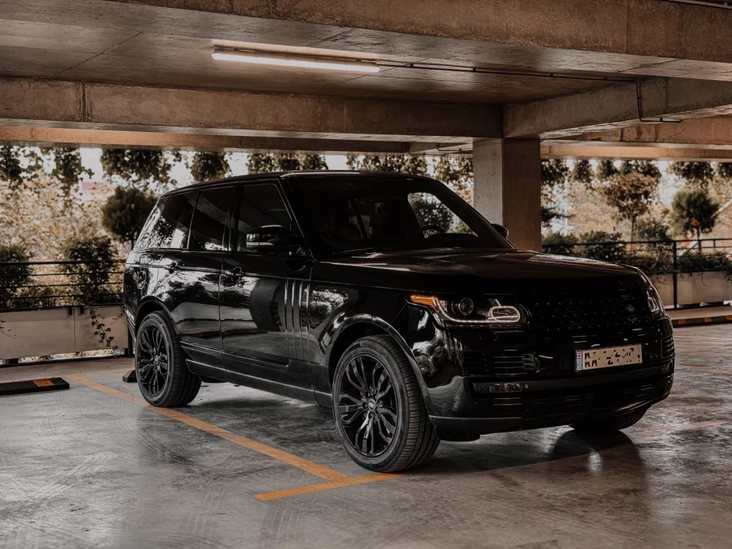 Range-Rover-Vogue-4.4-Diesel-Autobiography-Black-1